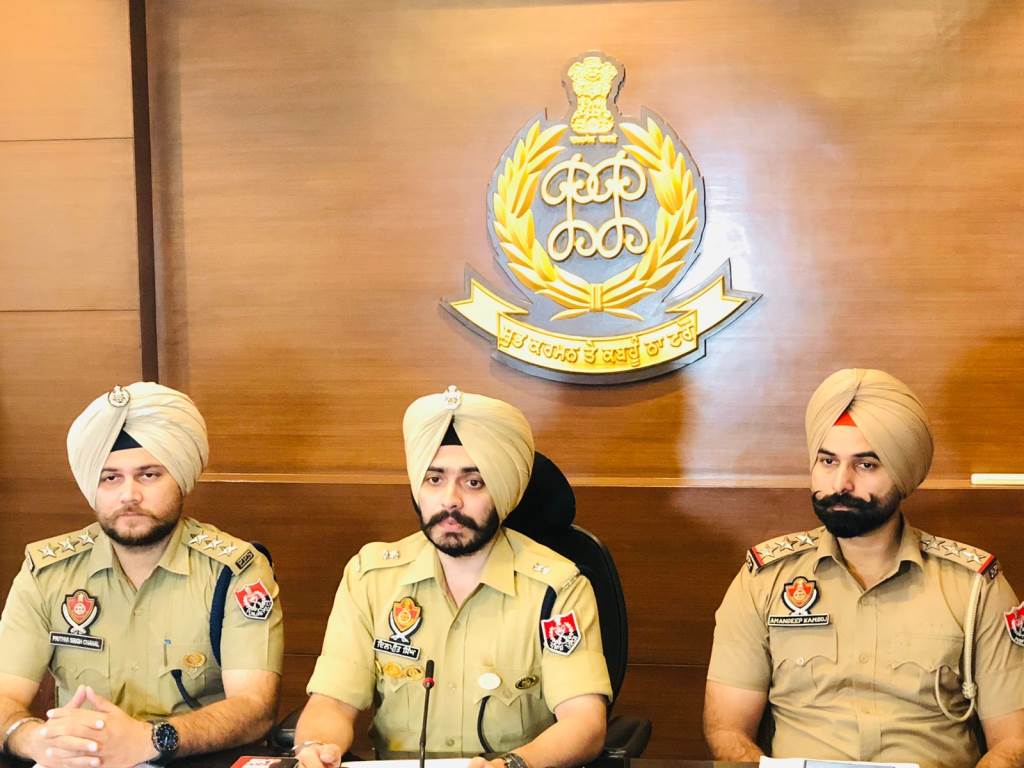ਮੋਹਾਲੀ ਪੁਲਿਸ ਵੱਲੋਂ ਫਿਰੌਤੀ ਮਾਮਲੇ ਦਾ ਪਰਦਾਫਾਸ਼ ਦੋਸ਼ੀ ਗ੍ਰਿਫਤਾਰ